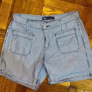 Levis shorts navy and white size: 4